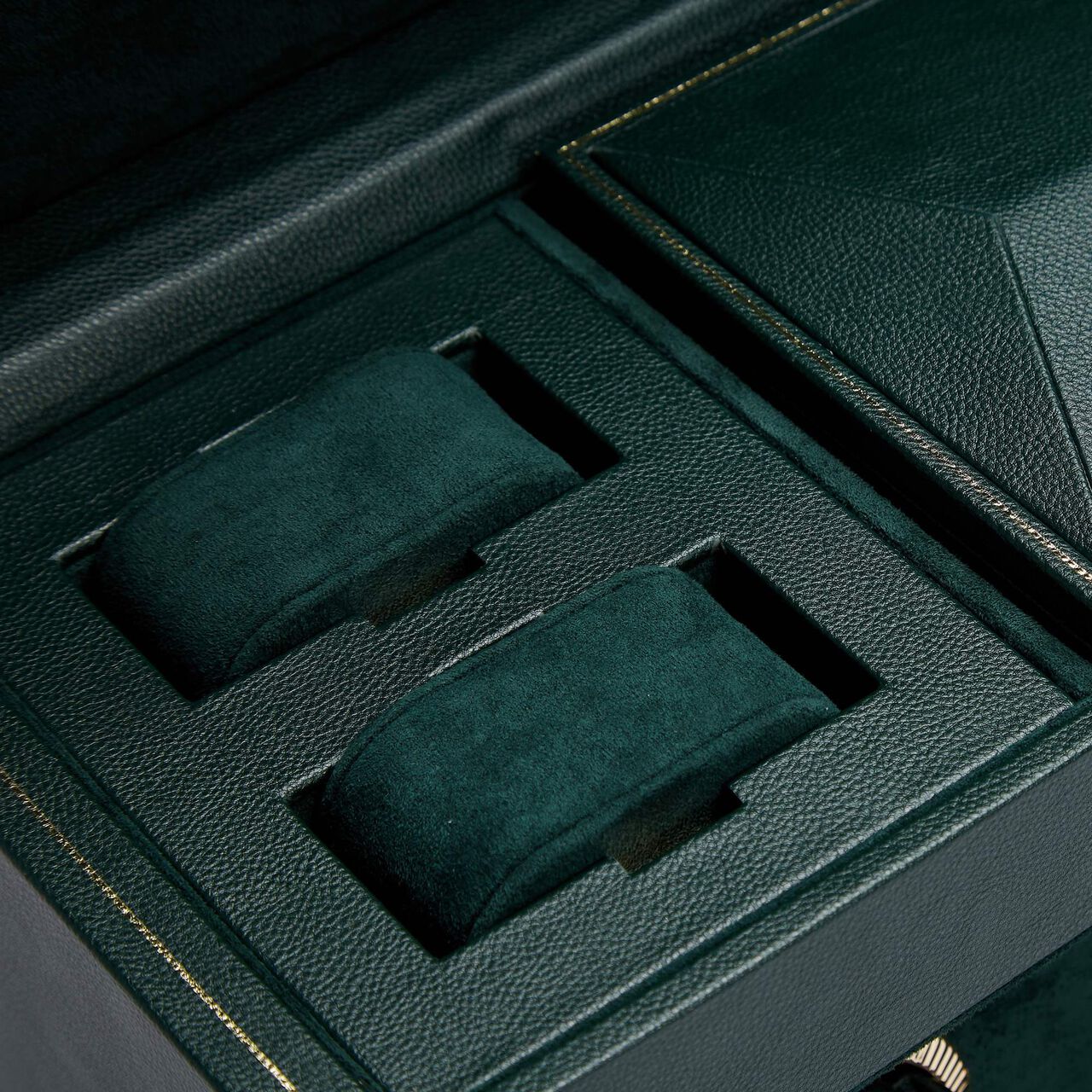 WOLF British Racing Green 3 Piece Watch Winder with Storage Closeup image number 5